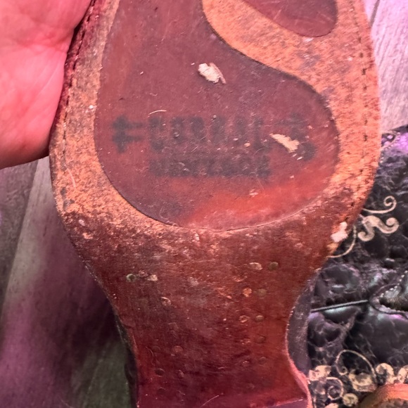 Corral Embroidered Black Western Boots - Picture 7 of 7